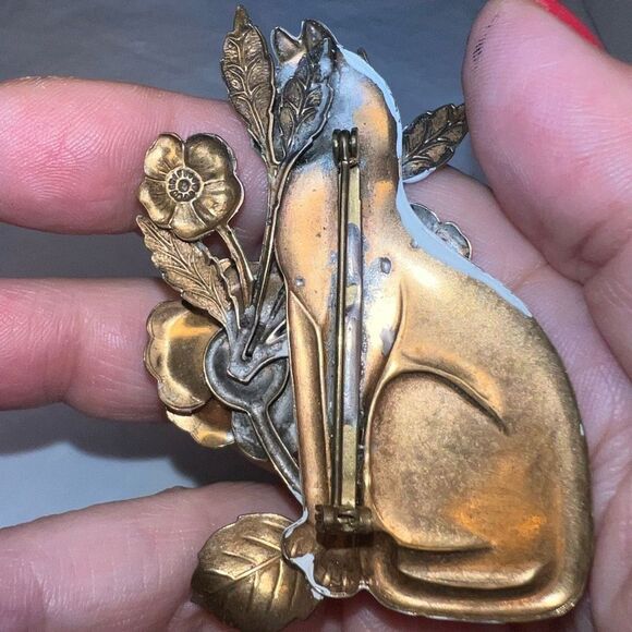 Vintage Painted Metal and Rhinestone White Cat and Flower Pin - Picture 6 of 9